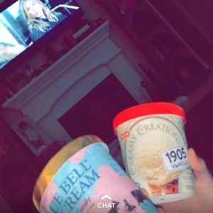 Meet your Posher, Saylor